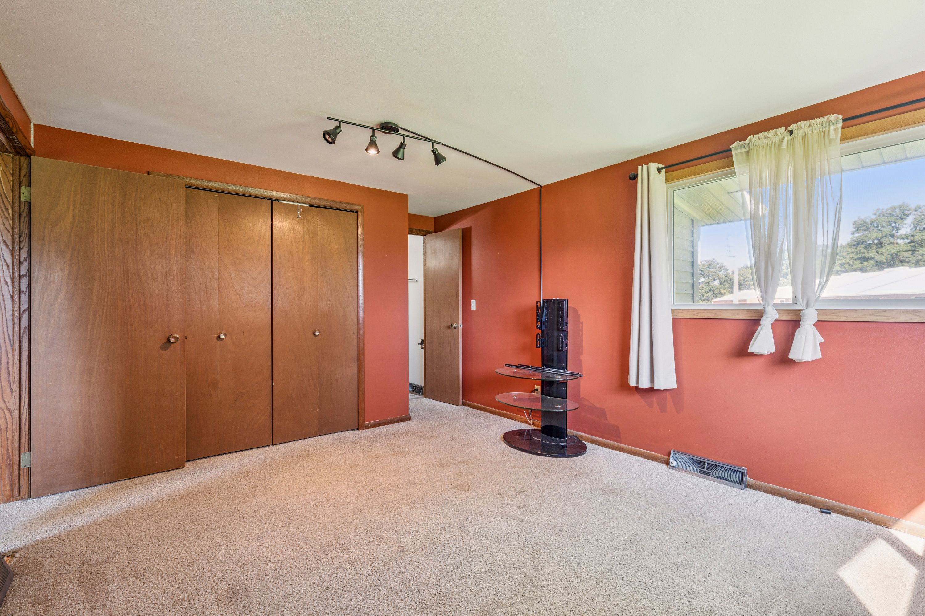 Listing Photo: 8707 & 8713 Riverside Road Farm (33)